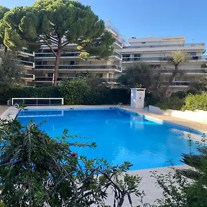 studio-cabine-4-couchages-dans-un-quartier-rsidentiel.fr-provencehotel.com/